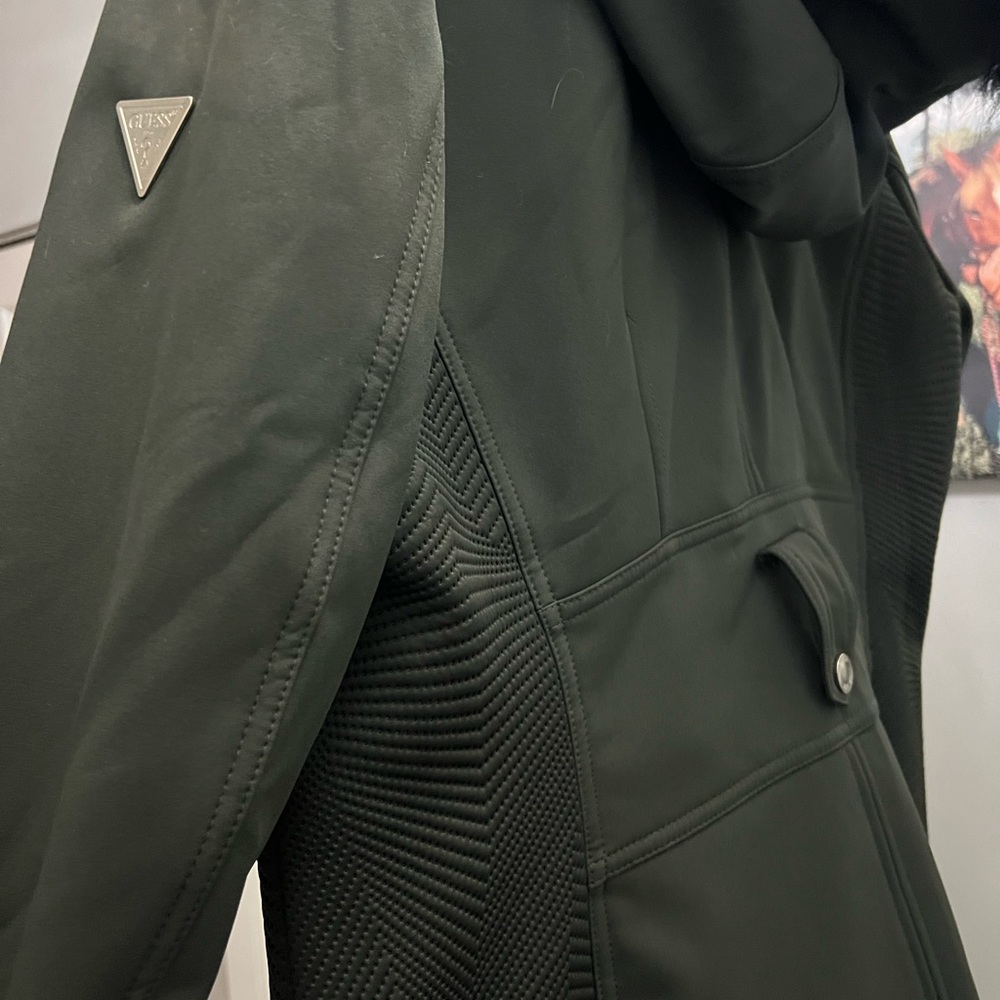 Guess winter jacket - Picture 4 of 7
